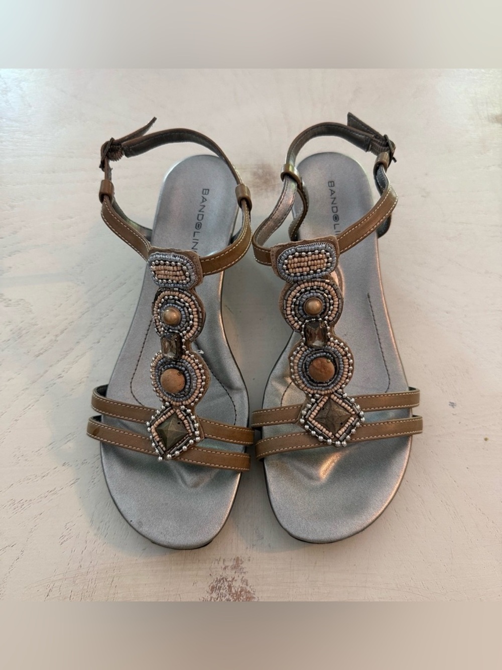 Bandolino Embellished Wedge Heel Strappy Sandals 7.5 Women’s Like NEW